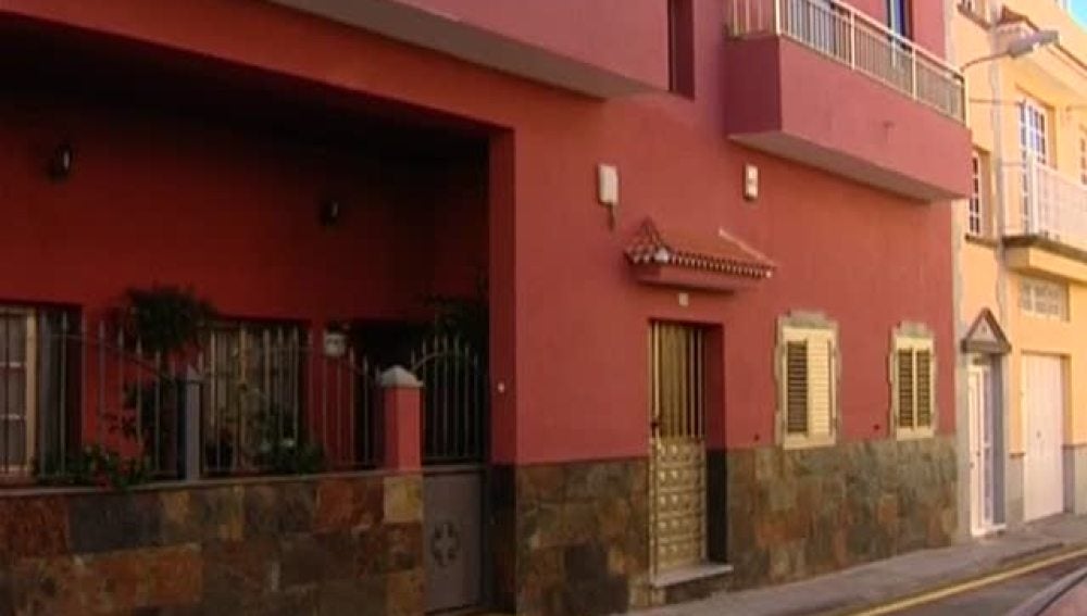 Muere un niño tras el ataque de un pitbull en Tenerife