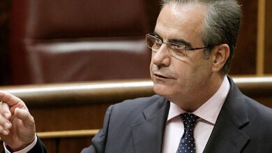 Corbacho espera un acuerdo esta noche aunque admite que será difícil lograrlo