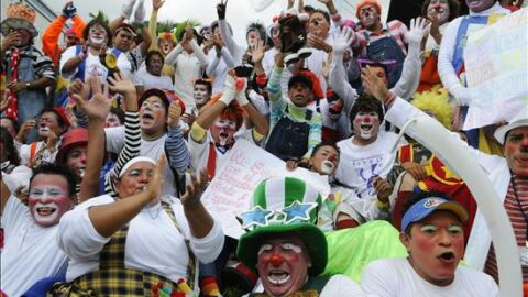Manifestaci&oacute;n de payasos