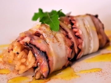 Pulpo relleno de arroz