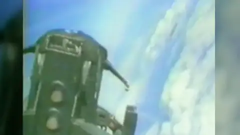 Avistamiento de OVNIS Avistamiento de OVNIS