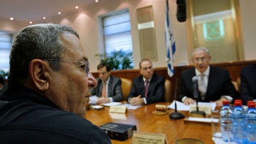 Ehud Barack y Benjamin Netanyahu en una reunión