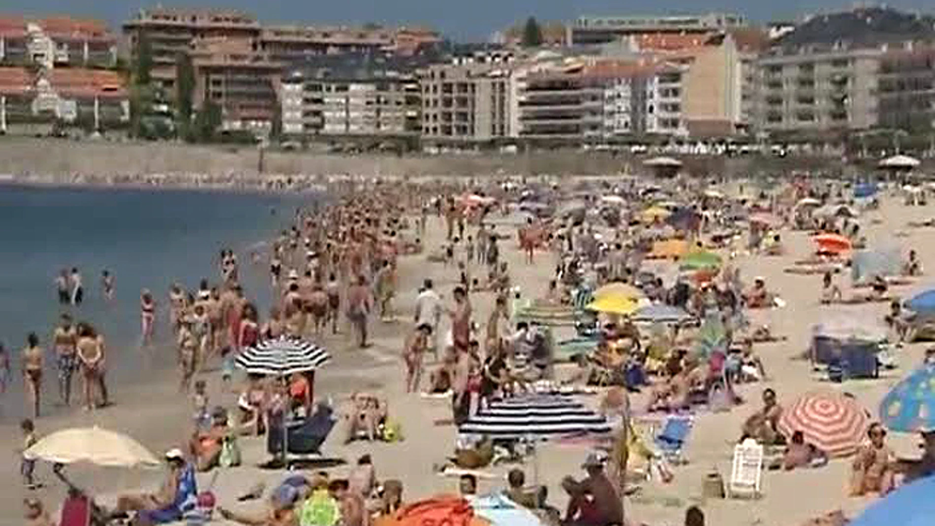 Playa de Sanxenxo. Sanciones por no usar la mascacrilla frente al coronavirus Playa de Sanxenxo. Sanciones por no usar la mascacrilla frente al coronavirus
