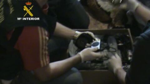 Registro en casa de los delincuentes detenidos