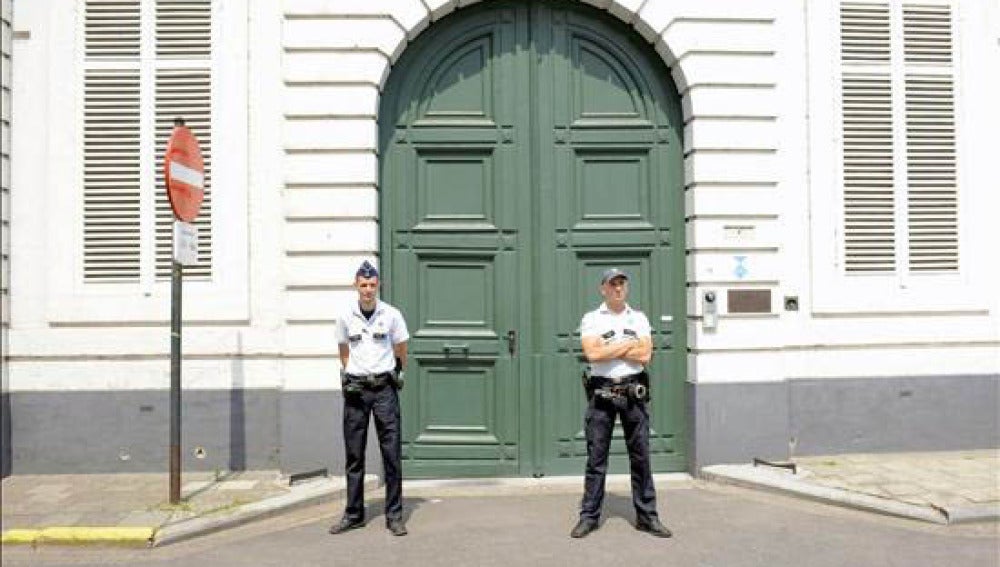 Entrada del arzobispado Marinas- Bruselas