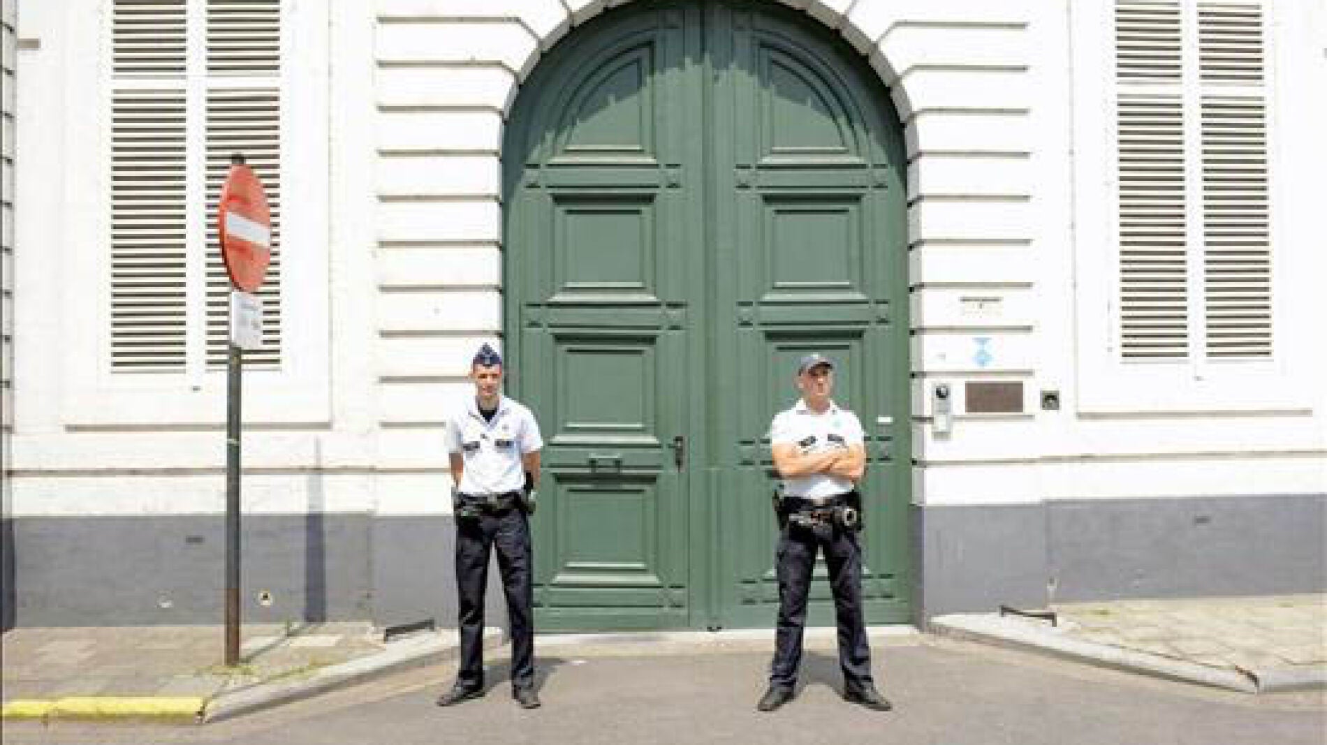 Entrada del arzobispado Marinas- Bruselas