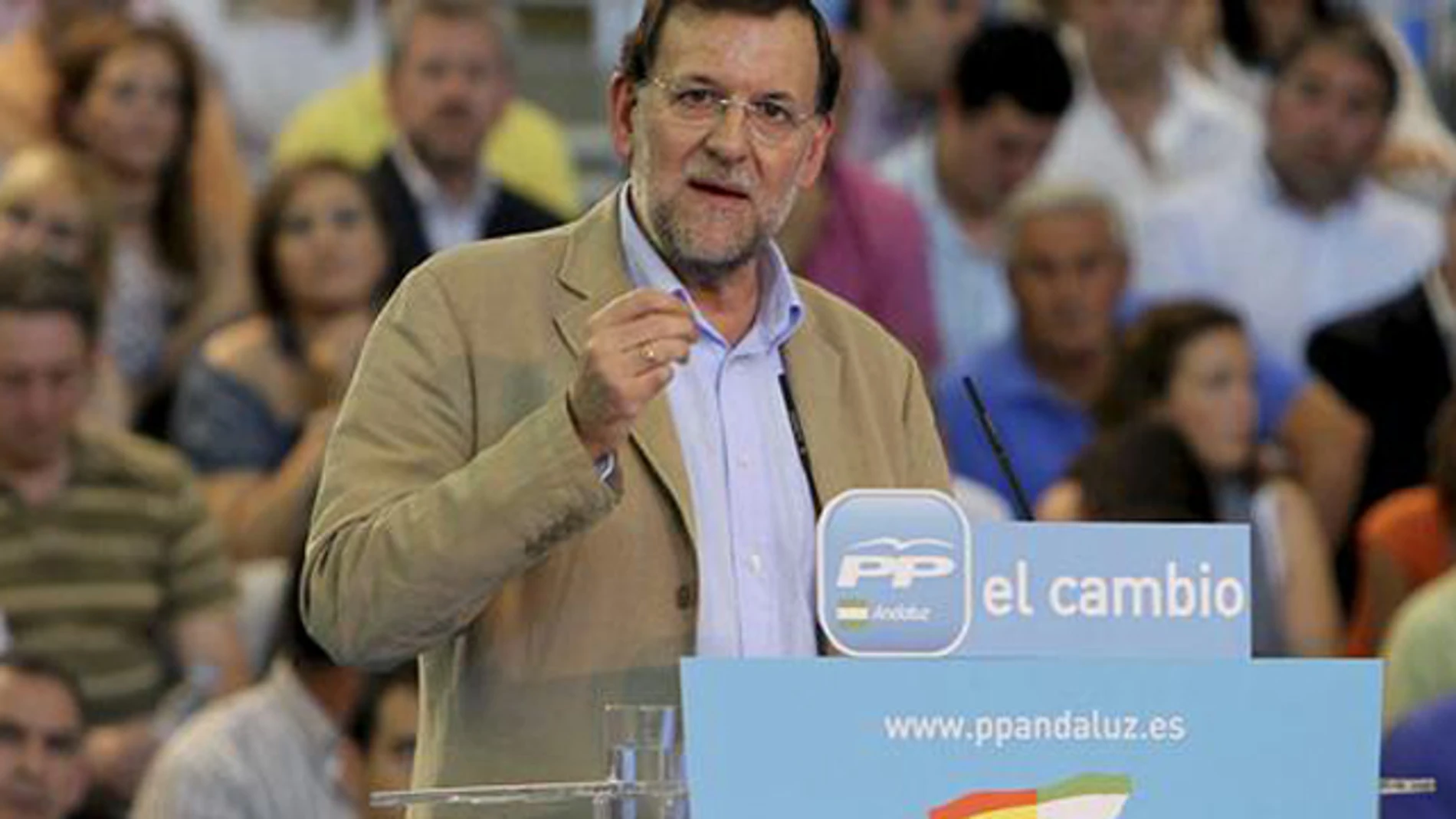 Rajoy, dispuesto a "acordar" políticas con Zapatero Rajoy, dispuesto a "acordar" políticas con Zapatero