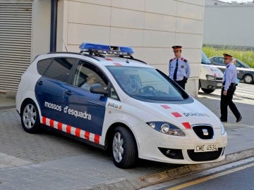 Un coche de los Mossos en un suceso