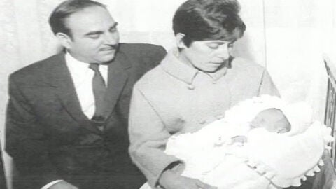 Robo de beb&eacute;s en los 60 y 80