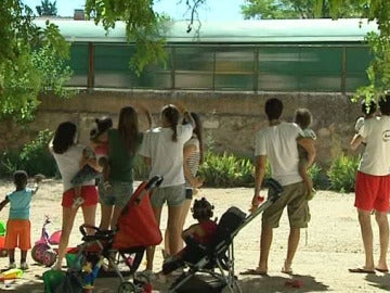 Un campamento de verano para hijos de presas