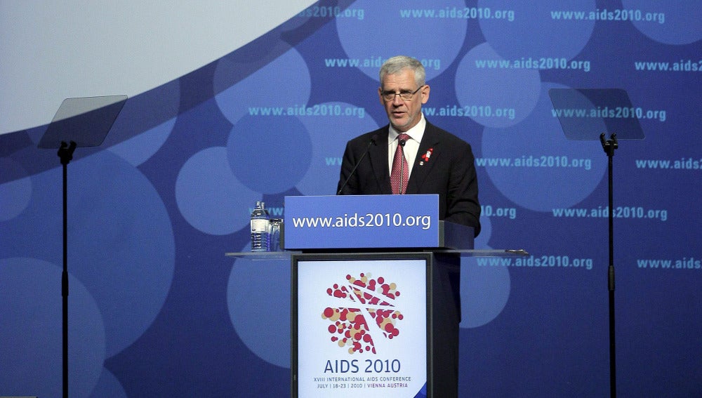El presidente de la Sociedad Internacional del Sida, Julio Montaner, durante la inauguración 