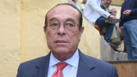 Curro Romero, cr&iacute;tico con la decisi&oacute;n del Parlament