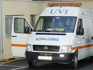 Una ambulancia Una ambulancia