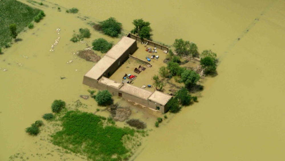 Pakistán sufre las peores inundaciones en 80 años