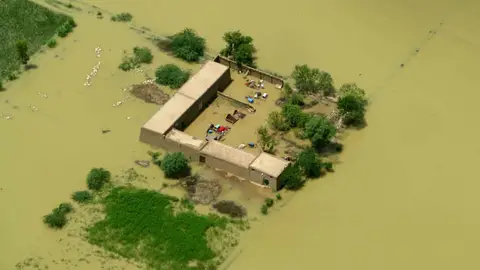Pakistán sufre las peores inundaciones en 80 años Pakistán sufre las peores inundaciones en 80 años