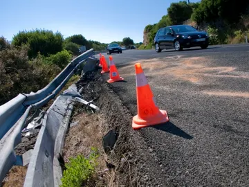 Una furgoneta choca frontalmente con un turismo en Lugo Una furgoneta choca frontalmente con un turismo en Lugo