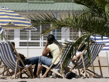 Veraneantes en la playa