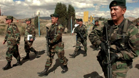 Bolivia prepara a su poblaci&oacute;n para posibles ataques