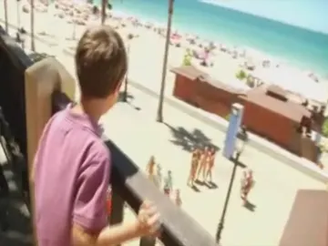 "Lujo a pie de playa" "Lujo a pie de playa"