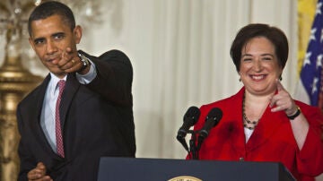 Elena Kagan junto al presidente Obama