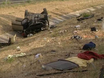 Muere una niña en un accidente en la autopista de Navarr