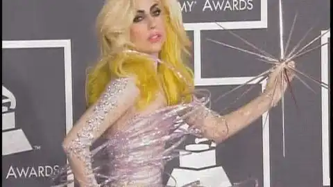 Cantantes y diseñadores, un binomio de moda Cantantes y diseñadores, un binomio de moda