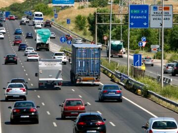 Mucho tráfico en las carreteras principales