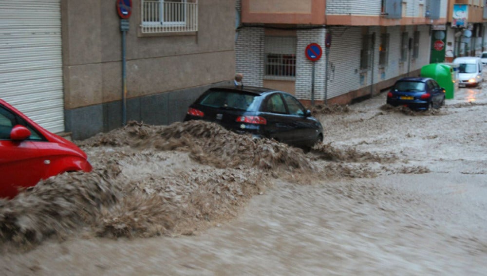 La lluvia sorprende a Murcia