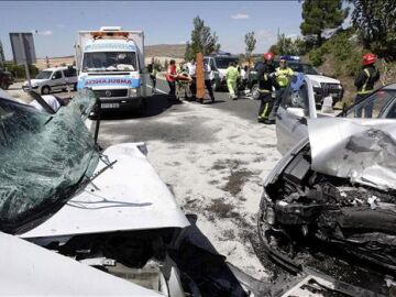 Dos coches colisionan en la A-62 en Salamanca