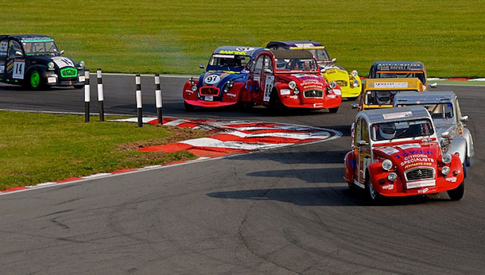 Carrera de 2 CV en Inglaterra