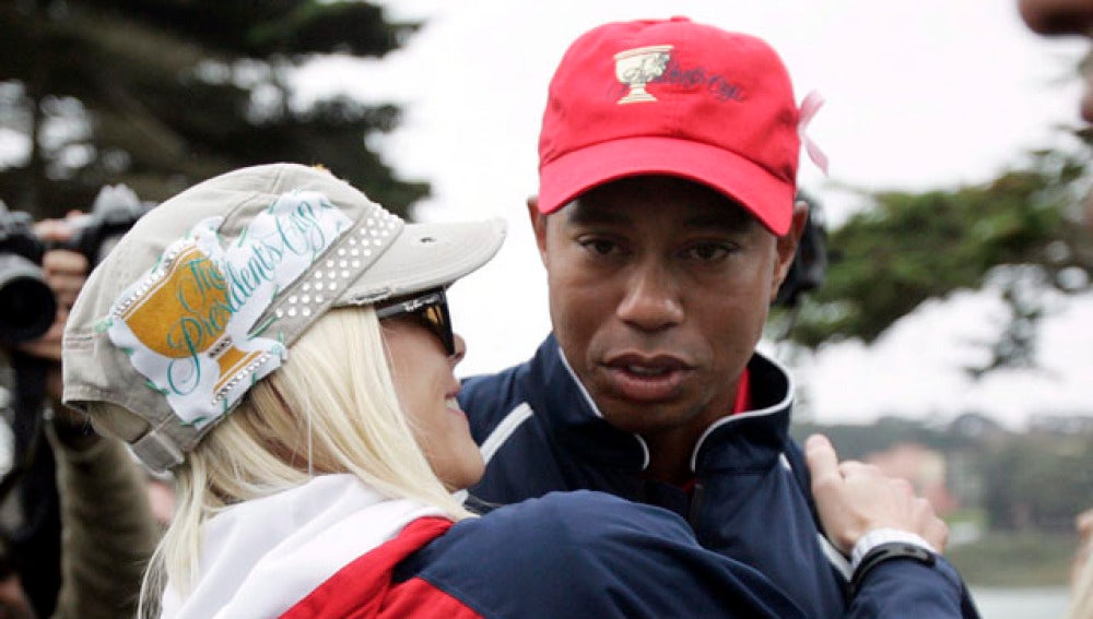 Tiger Woods junto a su ex mujer