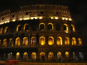 El Coliseo de noche El Coliseo de noche