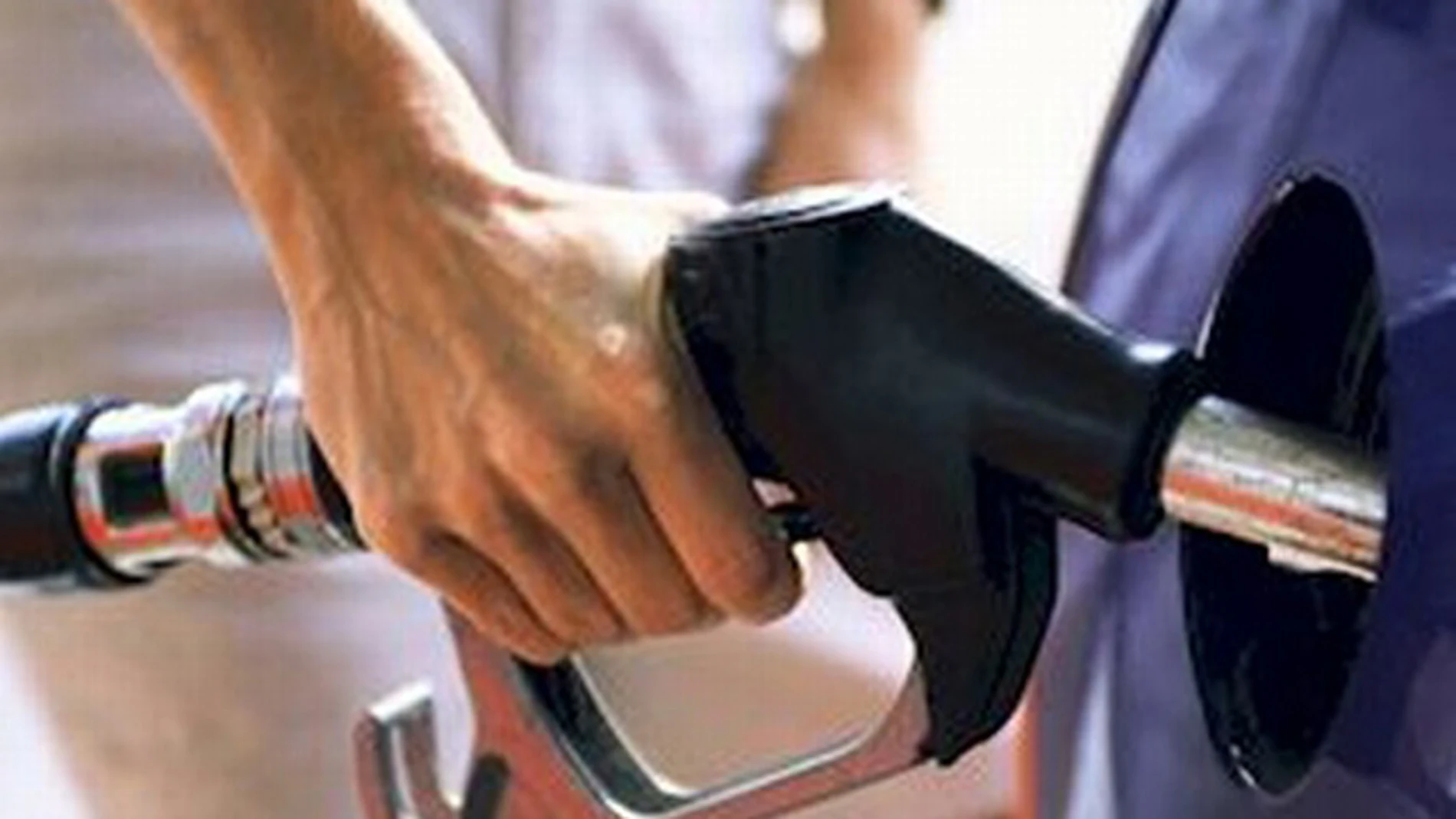 Caída precio combustible Caída precio combustible