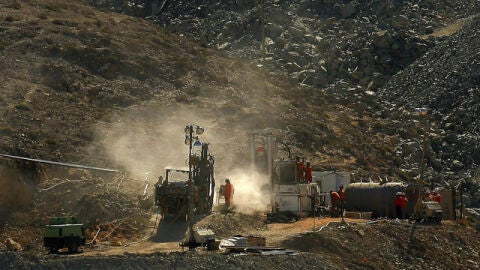 M&aacute;quina para perforar el t&uacute;nel para los mineros