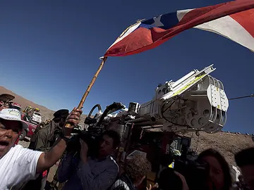 La máquina llega entre vítores La máquina llega entre vítores