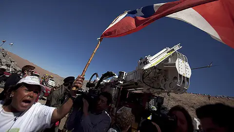 La máquina llega entre vítores La máquina llega entre vítores