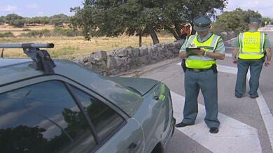 Las asociaciones acusan a Tráfico de multar irregularmente