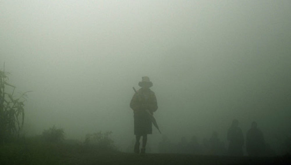 La falta de visibilidad provocada por las fuertes lluvias en Guatemala dificulta los rescates