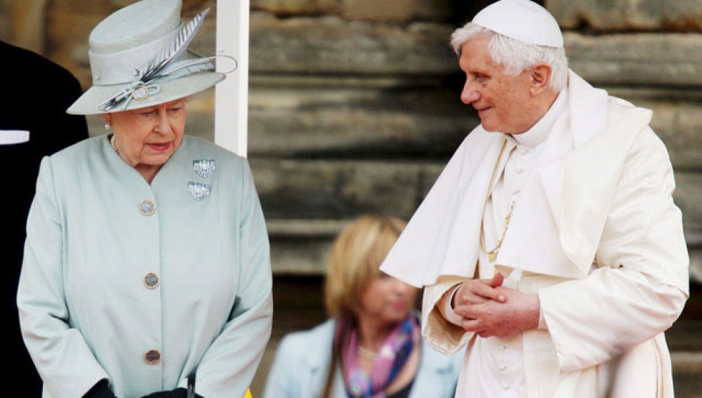 El Papa, con Isabel II