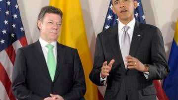 Juan Manuel Santos junto a Barack Obama