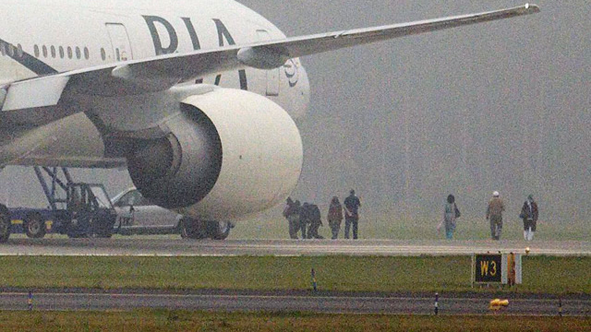 El avi&oacute;n secuestrado aterriza en Estocolmo