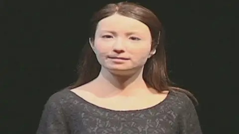 Un robot actriz Un robot actriz