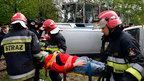 Víctimas de accidente de tren en Ucrania Víctimas de accidente de tren en Ucrania