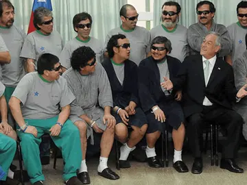 Los mineros de Chile, en el hospital Los mineros de Chile, en el hospital