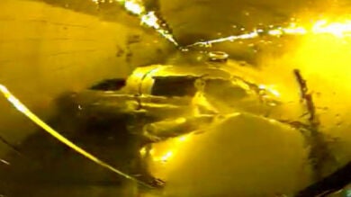 Un autobús embiste a tres vehículos en un túnel de Corea del Sur
