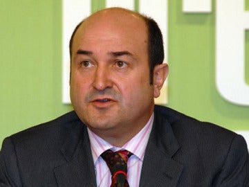 Andoni Ortuzar