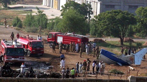 Accidente de avi&oacute;n en Pakist&aacute;n