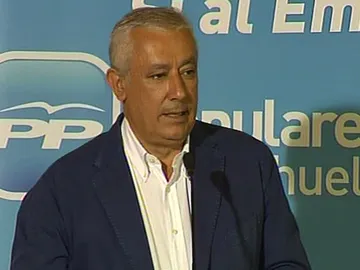 Arenas: "Rubalcaba no es el cambio que España necesita" Arenas: "Rubalcaba no es el cambio que España necesita"
