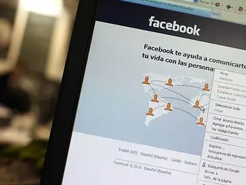 Facebook Facebook