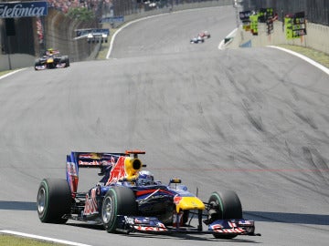 Vettel y Webber en el circuito de Interlagos